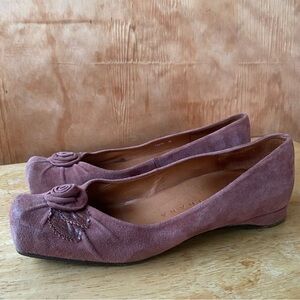 Chie Mihara Rose Suede Low Heel Pumps Bruja